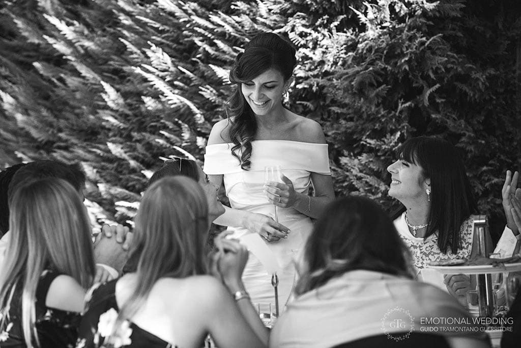 bride and her friends talking at her wedding party in puglia