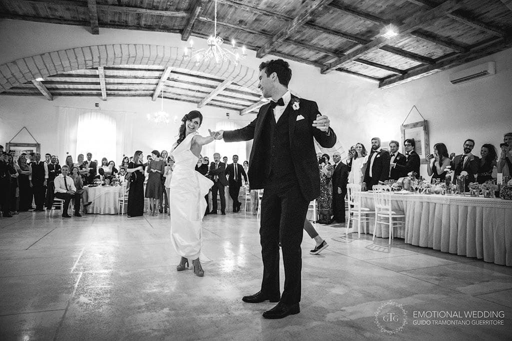 bride and groom on the dance floor at a wedding in Puglia
