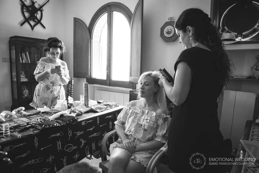 bridesmaids getting ready at villa scarpariello in Amalfi Coast