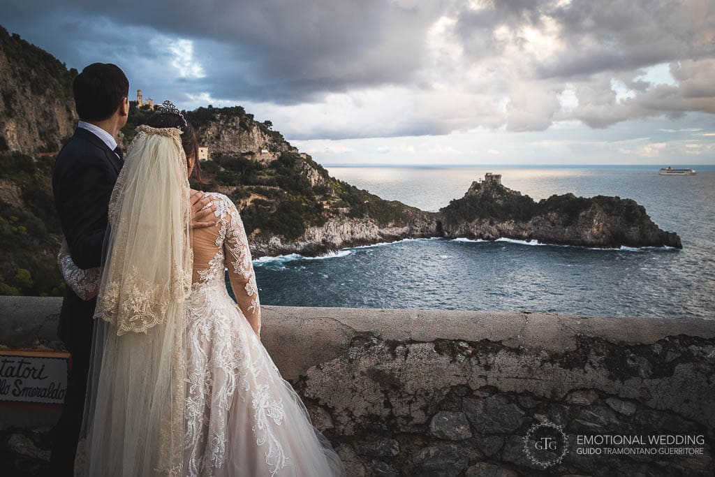 bride and groom enjoying the view at a wedding in praiano