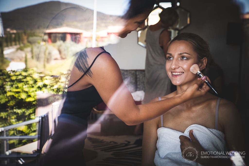 bride gets ready for her wedding in tuscany
