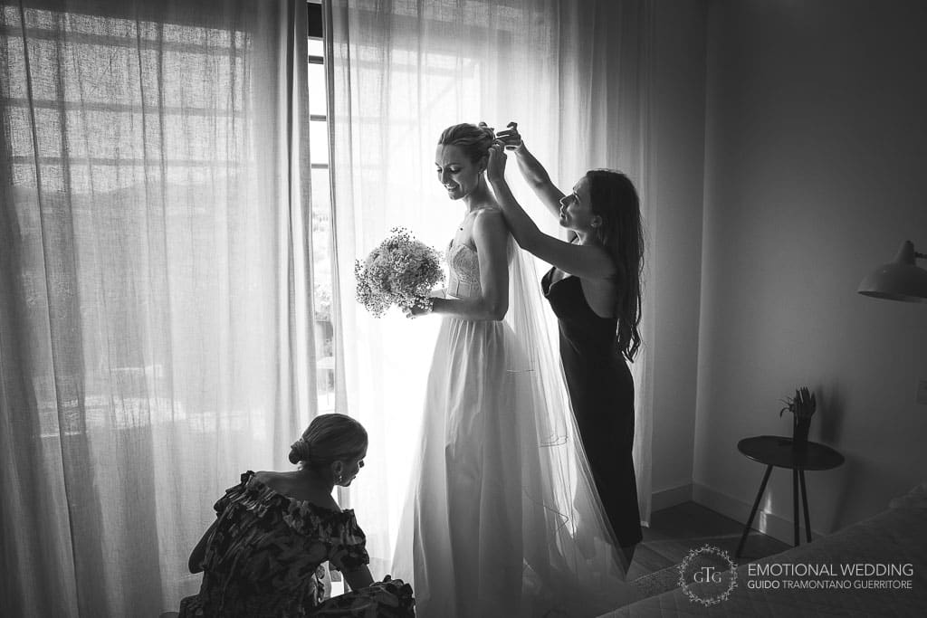 bride getting ready at a wedding in tuscany