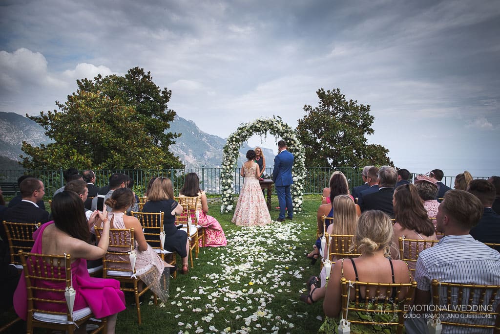 principessa di Piemonte town hall garden in ravello during a wedding ceremony
