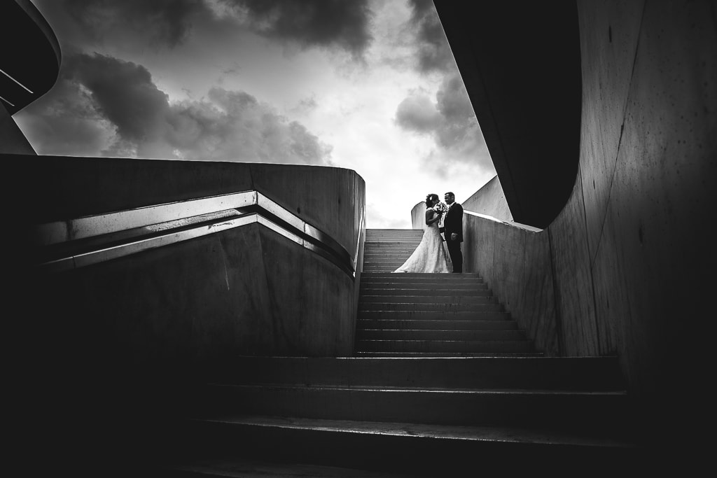 a gloomy sky and a wedding couple in salerno