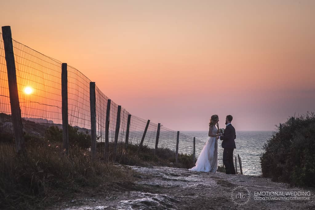 wedding couple at sunset in puglia