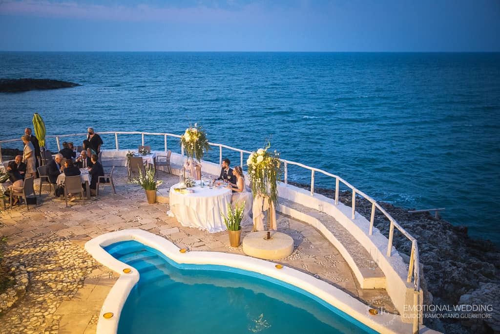 terrazza sul mare al ristorante di un matrimonio in puglia