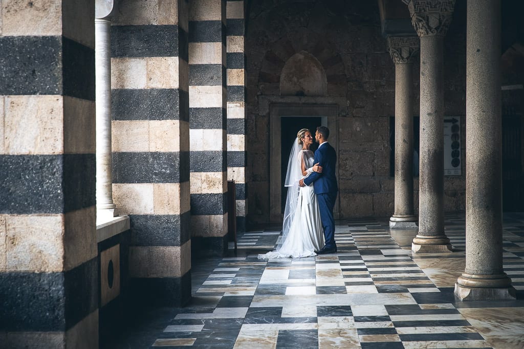 wedding couple at amalfi cathedral